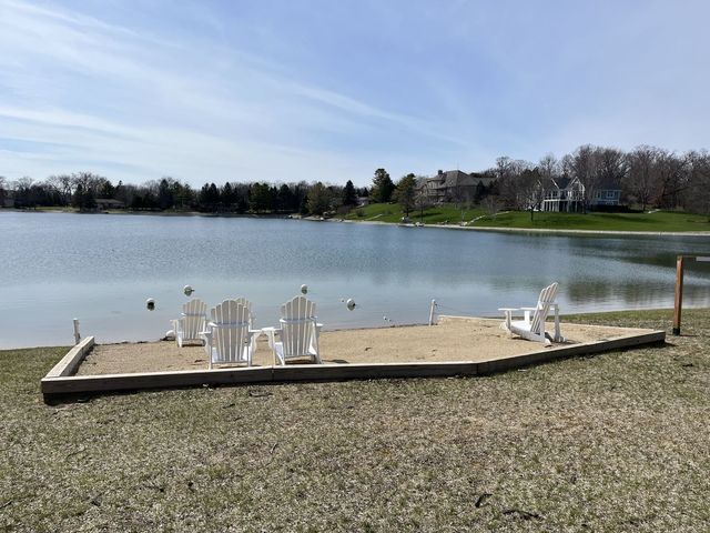 2916 N Bayview Lane, Mchenry, IL 60051