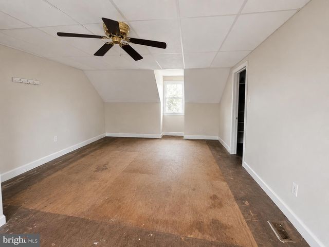 6433 GUYER AVE, Philadelphia, PA 19142