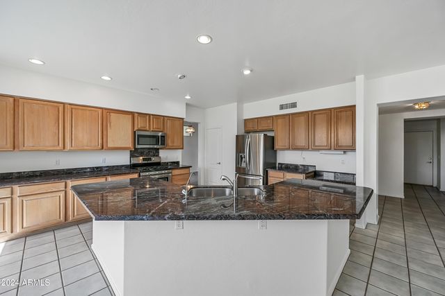 4633 E Robin Lane, Phoenix, AZ 85050