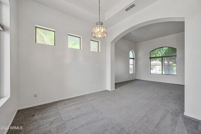 4633 E Robin Lane, Phoenix, AZ 85050