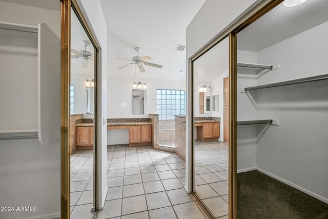 4633 E Robin Lane, Phoenix, AZ 85050