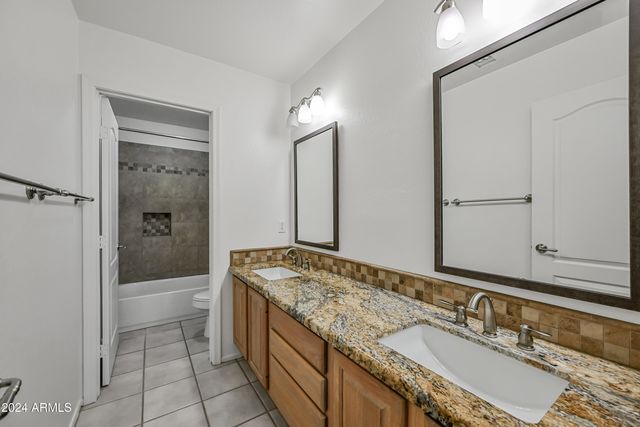4633 E Robin Lane, Phoenix, AZ 85050