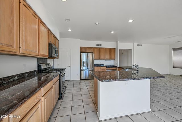 4633 E Robin Lane, Phoenix, AZ 85050