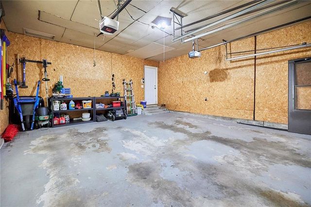 9427 MACKEY Street, Overland Park, KS 66212
