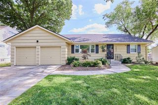 9427 MACKEY Street, Overland Park, KS 66212