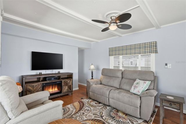 5327 6TH PLACE S, Gulfport, FL 33707