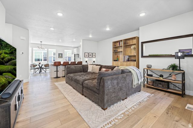 3462 S PEEBLES CT, South Salt Lake, UT 84115