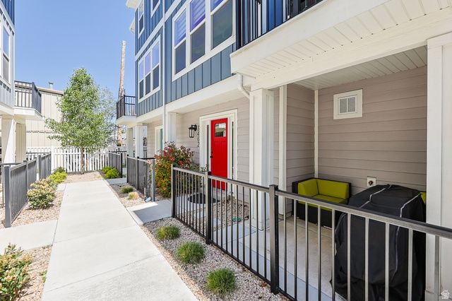 3462 S PEEBLES CT, South Salt Lake, UT 84115
