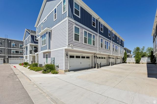 3462 S PEEBLES CT, South Salt Lake, UT 84115