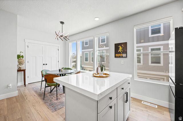 3462 S PEEBLES CT, South Salt Lake, UT 84115