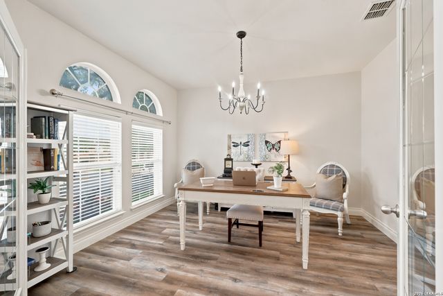 2707 Summit View, San Antonio, TX 78261