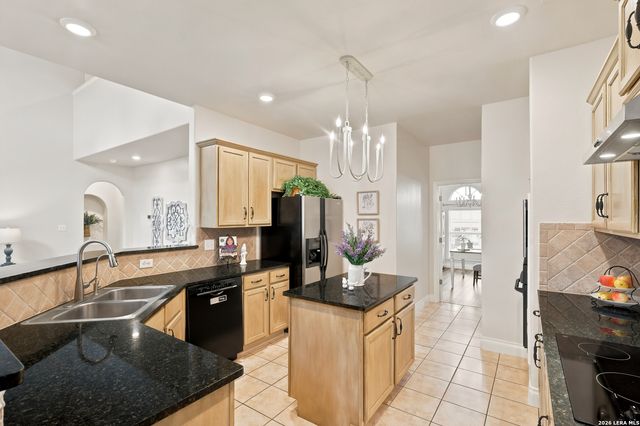 2707 Summit View, San Antonio, TX 78261