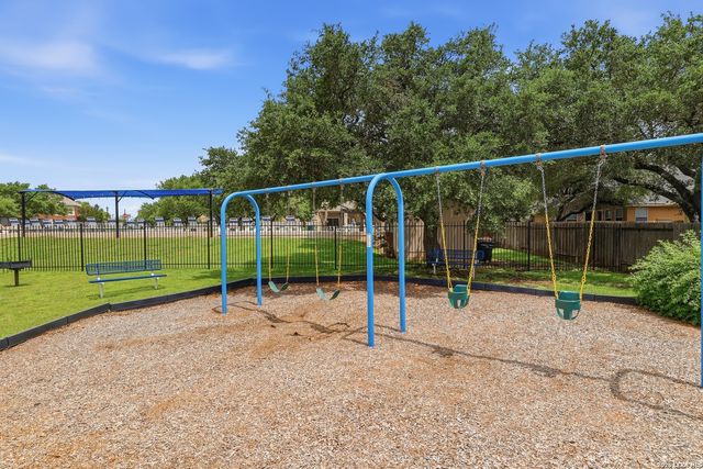 2707 Summit View, San Antonio, TX 78261