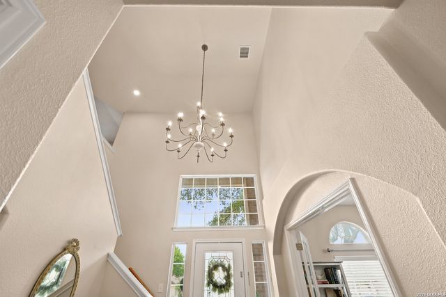 2707 Summit View, San Antonio, TX 78261