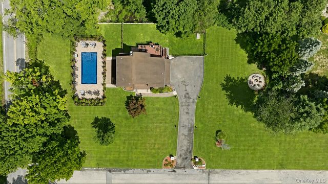1 Southgate Drive, Cortlandt Manor, NY 10567