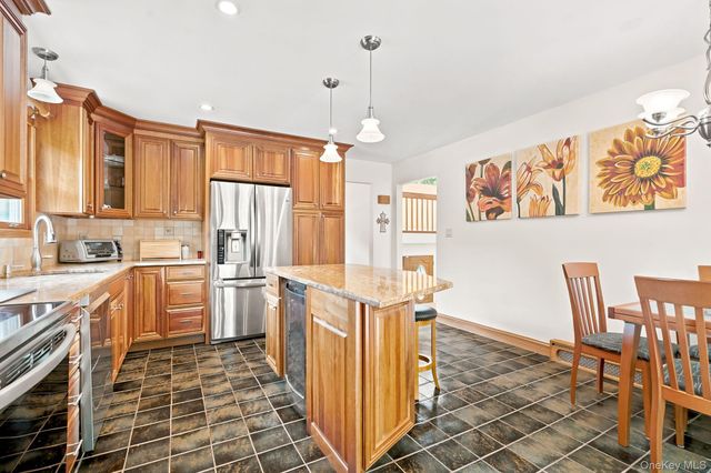 1 Southgate Drive, Cortlandt Manor, NY 10567