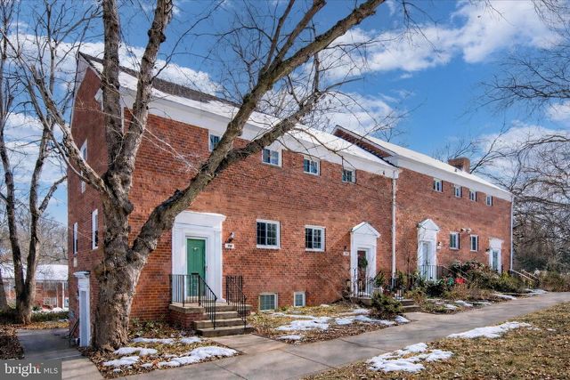 3129 MARTHA CUSTIS DR, Alexandria, VA 22302