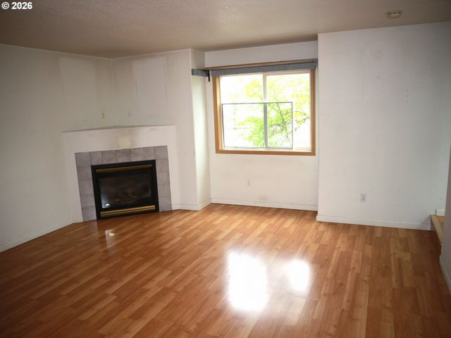 13040 Se TESSA St, Portland, OR 97233