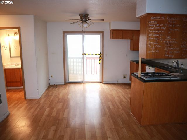 13040 Se TESSA St, Portland, OR 97233