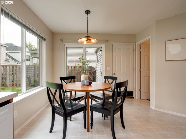 4436 Nw GLENLAKES Pl, Beaverton, OR 97006