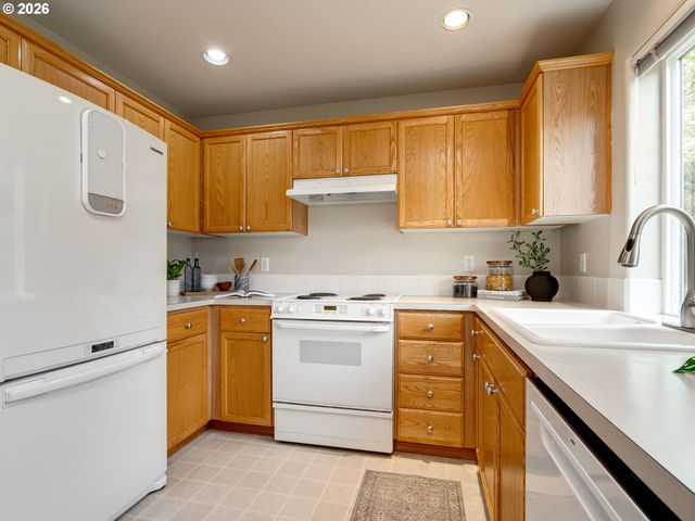 4436 Nw GLENLAKES Pl, Beaverton, OR 97006