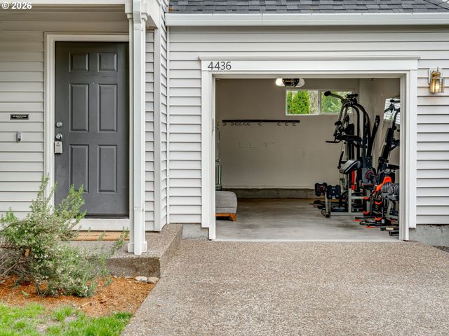 4436 Nw GLENLAKES Pl, Beaverton, OR 97006