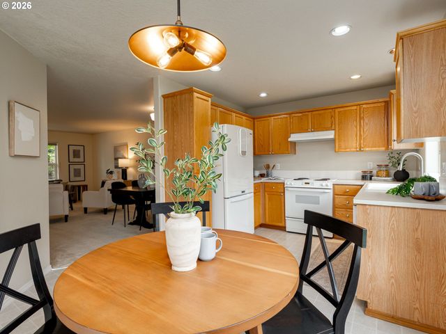 4436 Nw GLENLAKES Pl, Beaverton, OR 97006