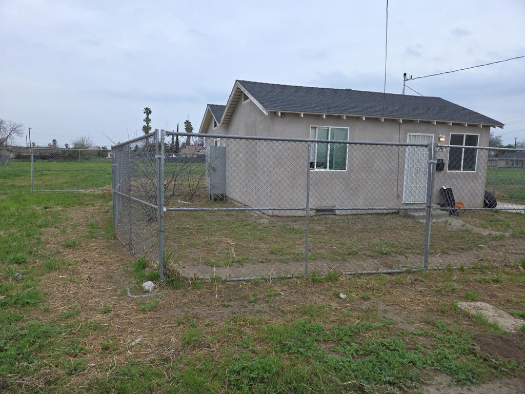136 W El Dorado, Fresno, CA 93706