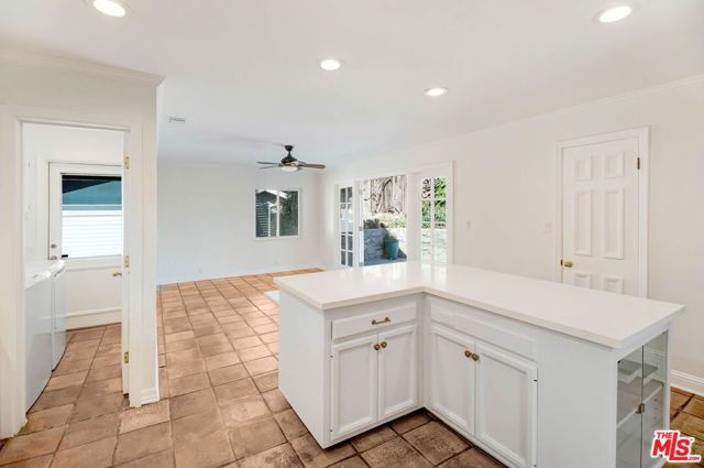 2401 Olive Avenue, La Crescenta, CA 91214
