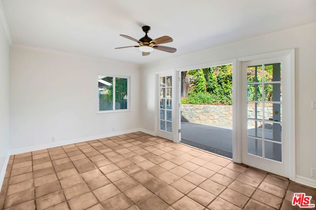 2401 Olive Avenue, La Crescenta, CA 91214