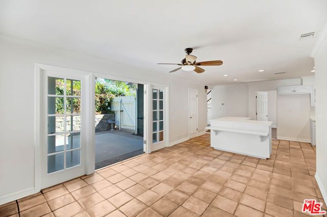 2401 Olive Avenue, La Crescenta, CA 91214