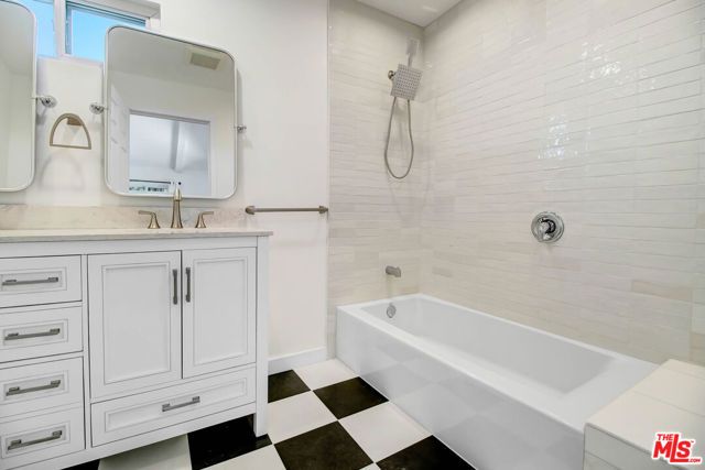 2401 Olive Avenue, La Crescenta, CA 91214