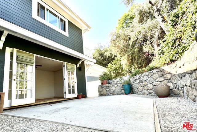 2401 Olive Avenue, La Crescenta, CA 91214