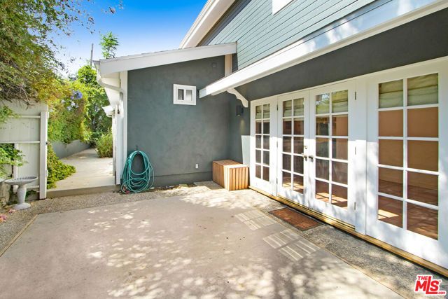 2401 Olive Avenue, La Crescenta, CA 91214