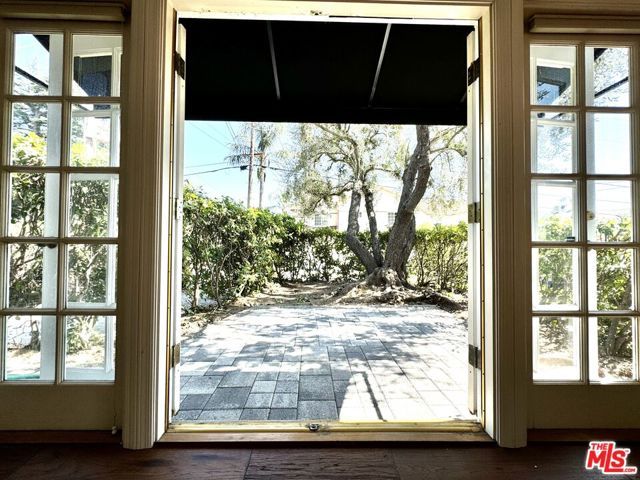2401 Olive Avenue, La Crescenta, CA 91214