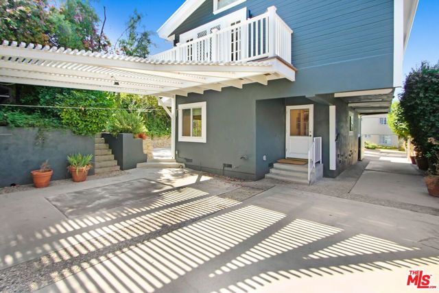 2401 Olive Avenue, La Crescenta, CA 91214