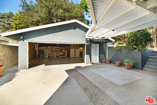 2401 Olive Avenue, La Crescenta, CA 91214