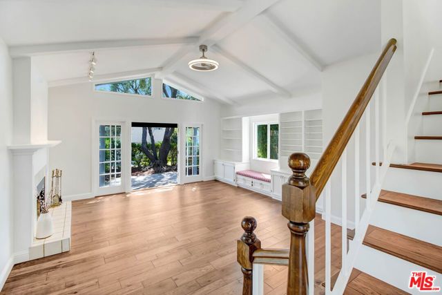 2401 Olive Avenue, La Crescenta, CA 91214