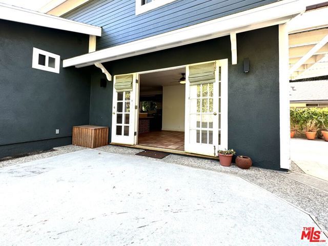2401 Olive Avenue, La Crescenta, CA 91214