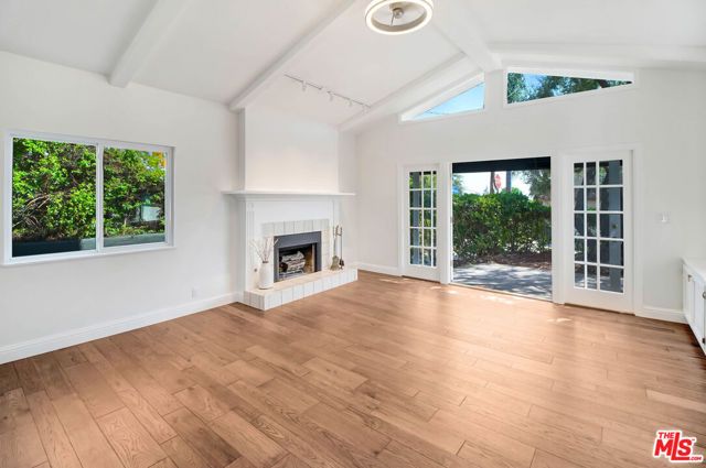 2401 Olive Avenue, La Crescenta, CA 91214