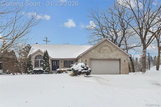 1991 Karen Avenue, St. Clair, MI 48079