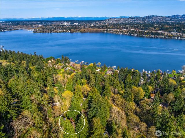 5021 E Mercer Way, Mercer Island, WA 98040