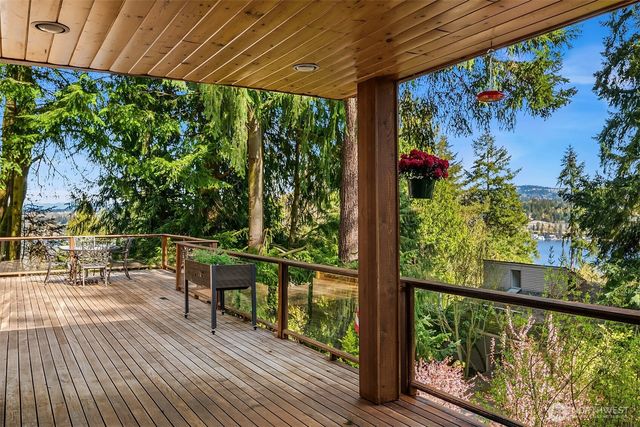 5021 E Mercer Way, Mercer Island, WA 98040