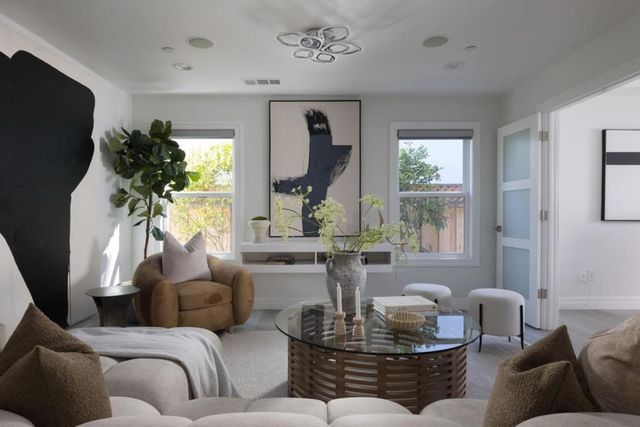 320 Chester Street, Menlo Park, CA 94025