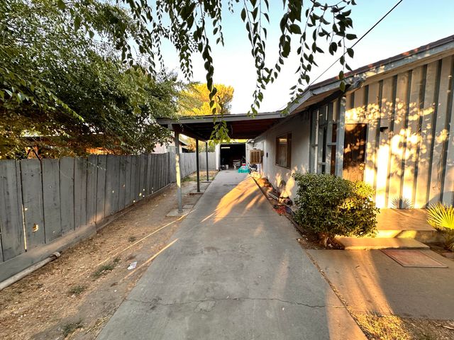 846 N Division Street, Porterville, CA 93257