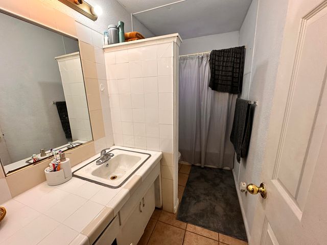 846 N Division Street, Porterville, CA 93257