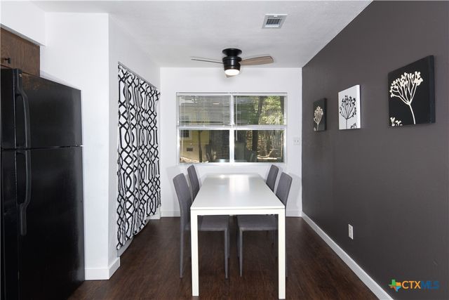 833 Old Ranch Road 12, San Marcos, TX 78666