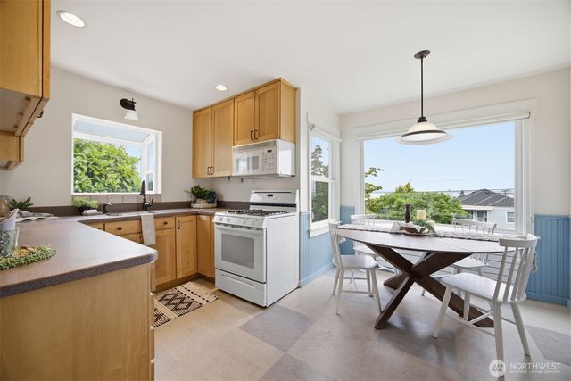 1003 14th Street, Bellingham, WA 98225