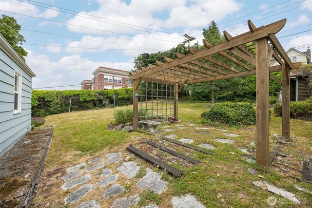 1003 14th Street, Bellingham, WA 98225