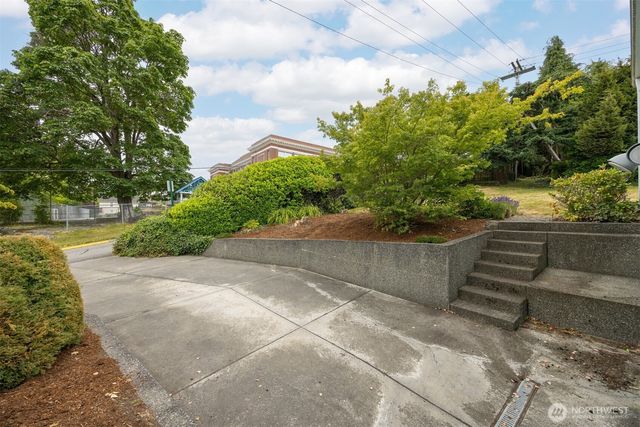 1003 14th Street, Bellingham, WA 98225